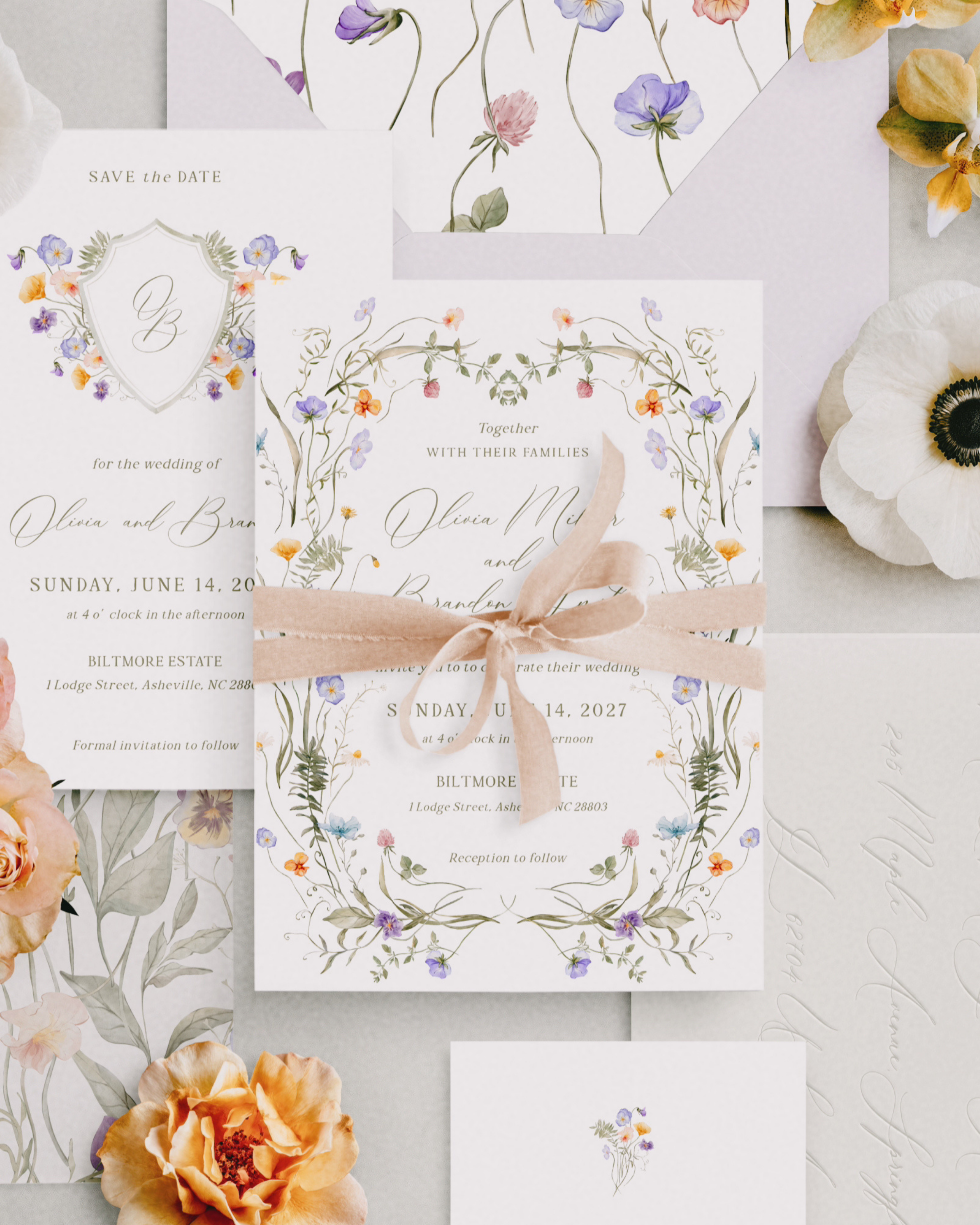 Set di inviti di matrimonio fiori selvatici pastello