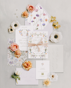 Set di inviti di matrimonio fiori selvatici pastello